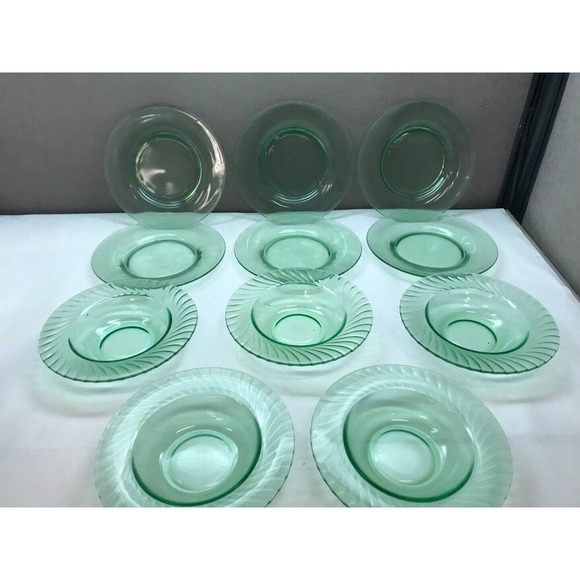 DUNCAN MILLER Spiral Flutes Green DEPRESSION GLASS 5 Dessert BOWLS 6 PLATES